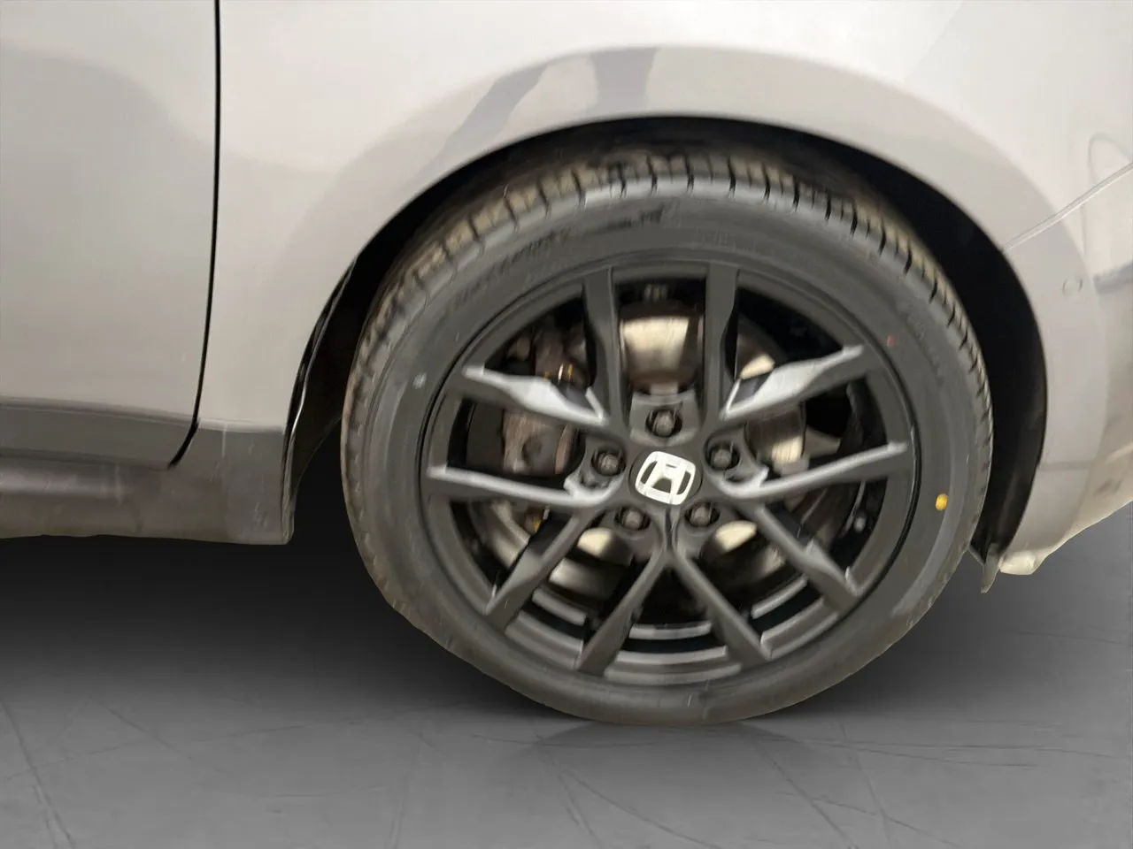Vehicle image 33