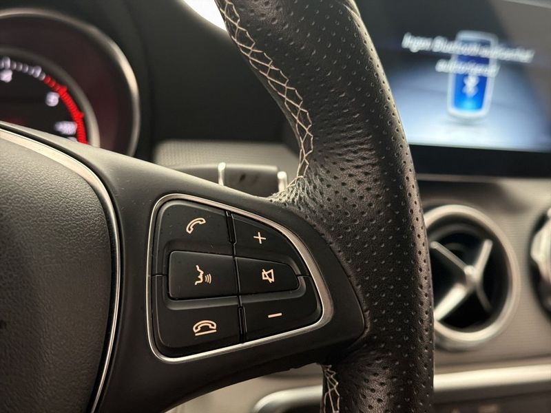 Mercedes GLA220 bild 17