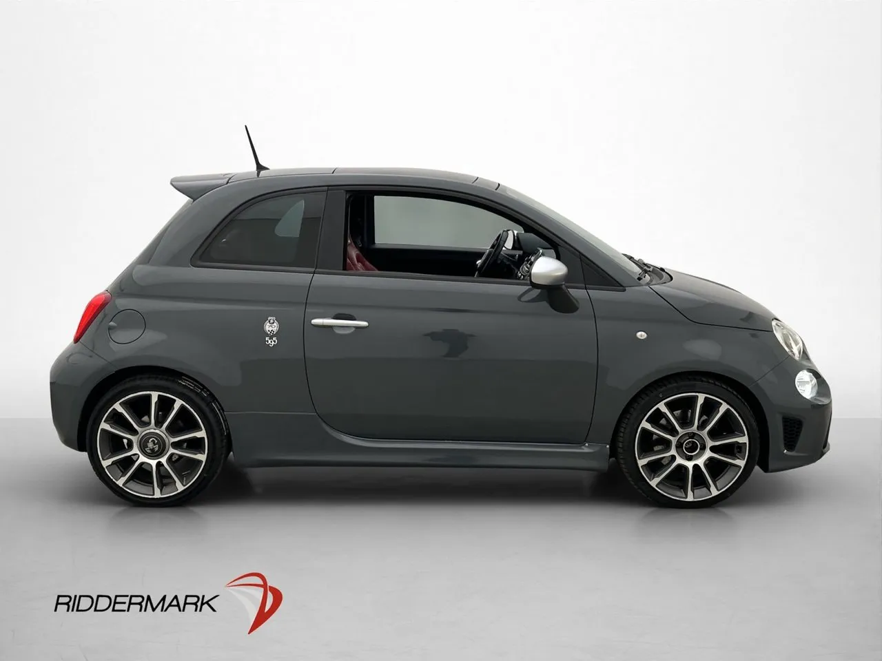Vehicle image 8