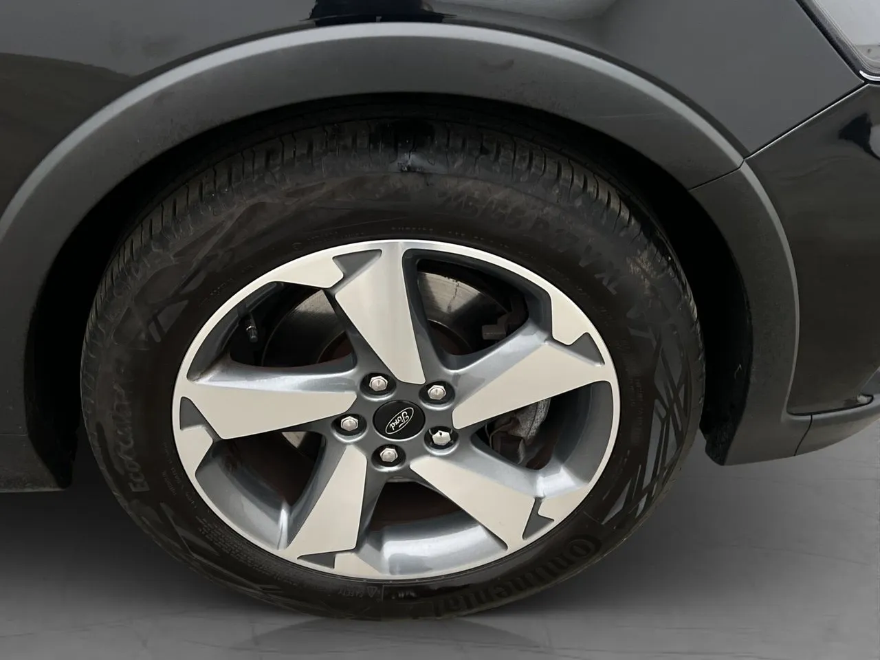 Vehicle image 31