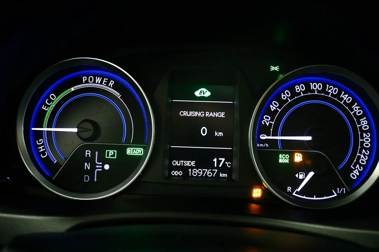 Vehicle image 6
