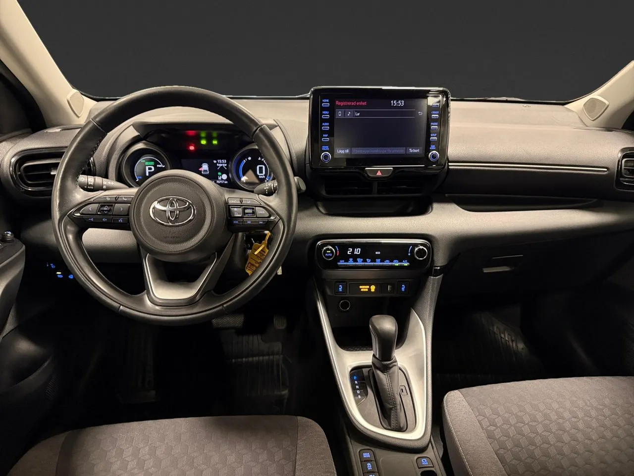 Vehicle image 10