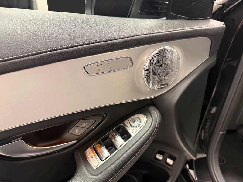 Mercedes GLC220 bild 9