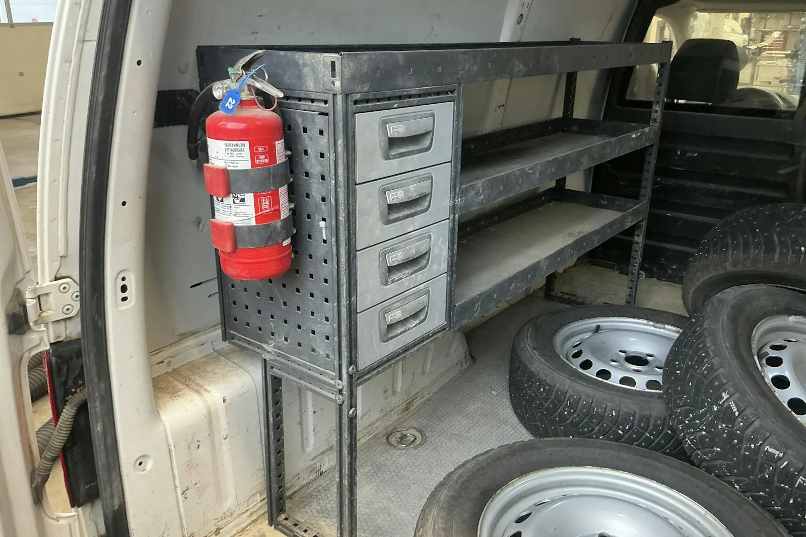 Vehicle image 11
