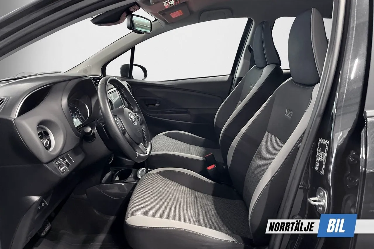 Vehicle image 7