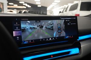 BMW i5 bild 16