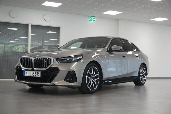 BMW i5 eDrive40 Sedan M Sport Inno H K Fartpilot Pro P | Ränta 3,95% - 2024