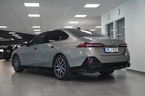BMW i5 bild 2