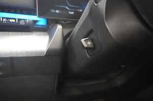 BMW i5 bild 12