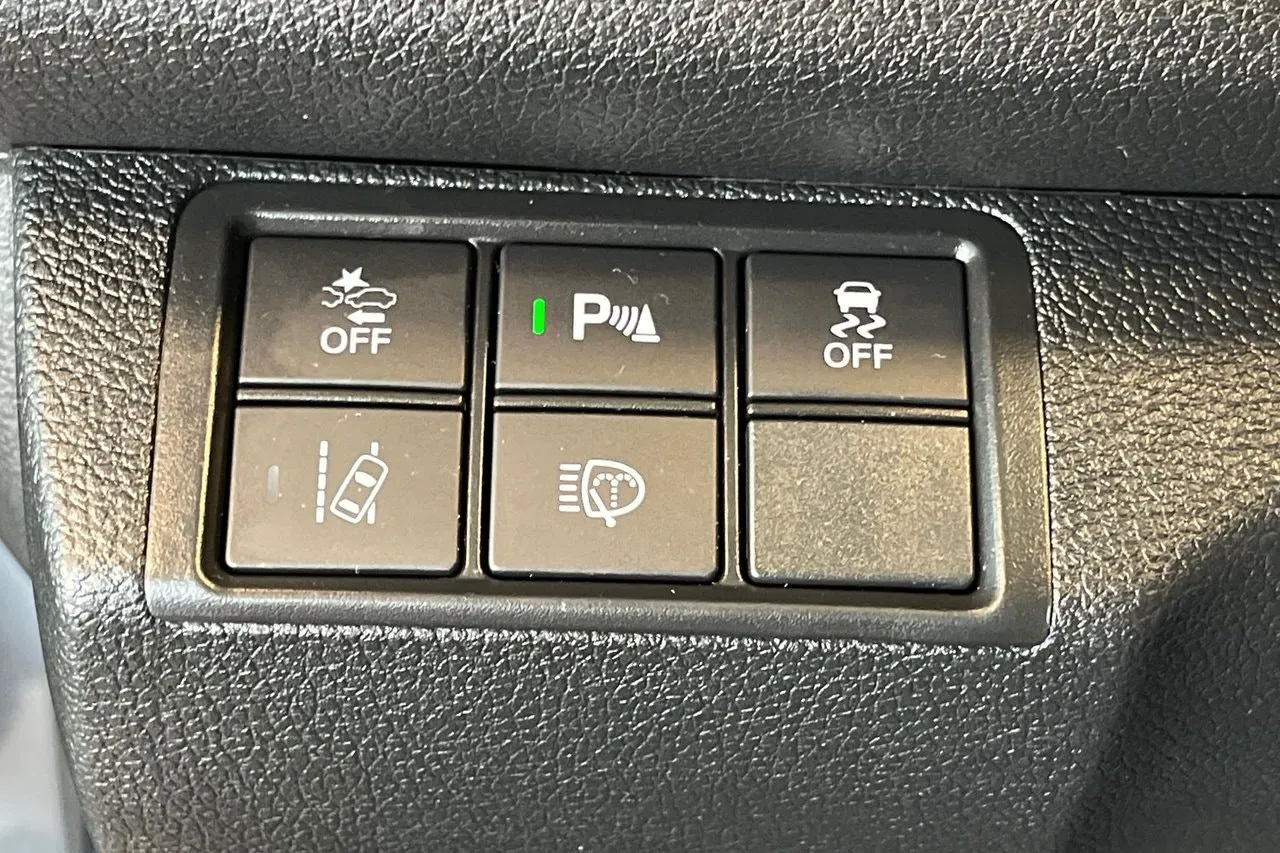 Vehicle image 20
