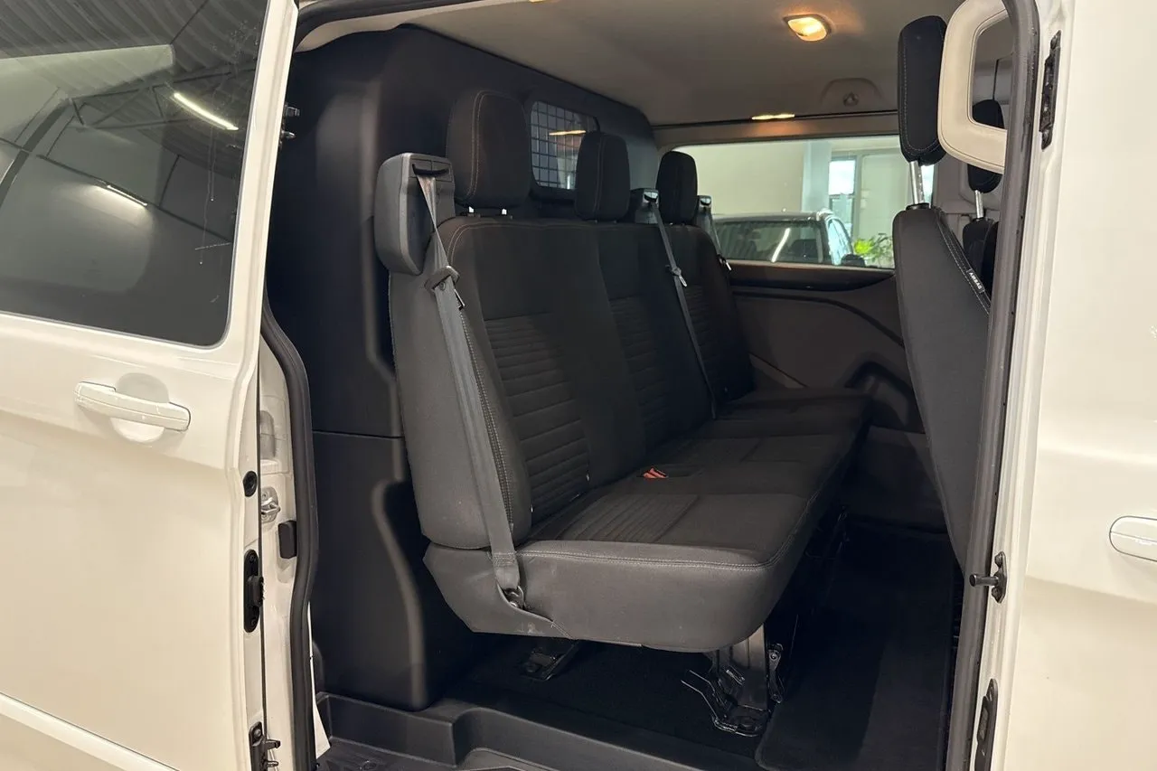 Vehicle image 20