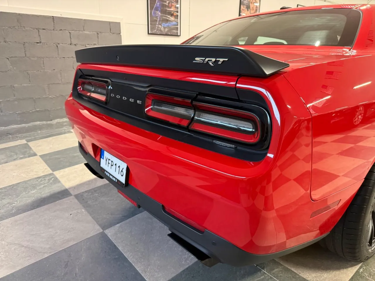 Vehicle image 20