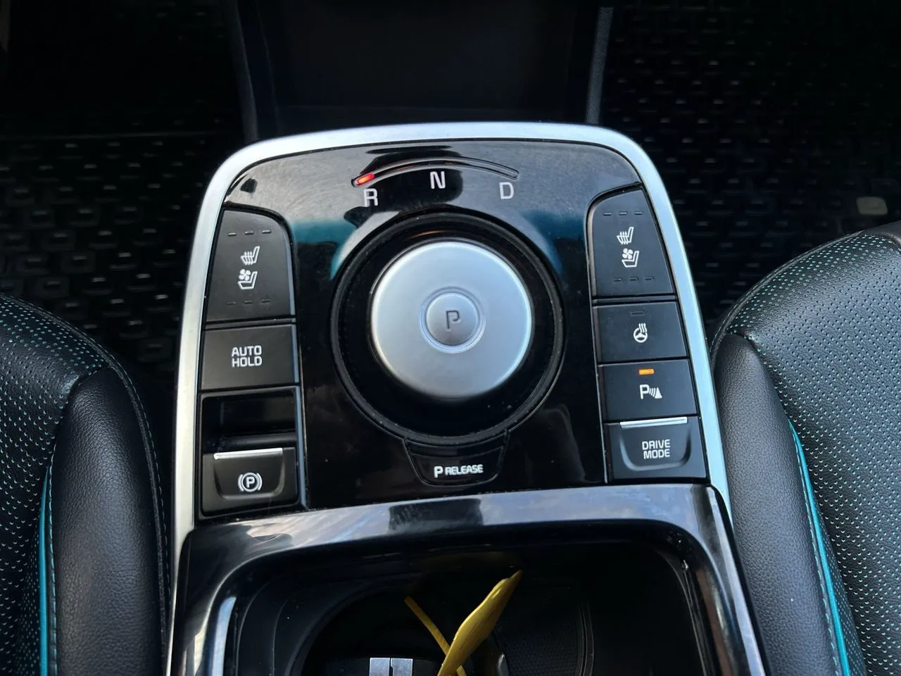Vehicle image 22