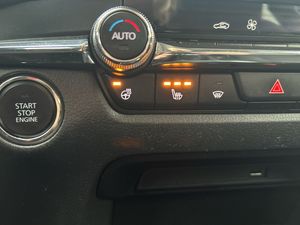 Mazda CX-30 bild 23