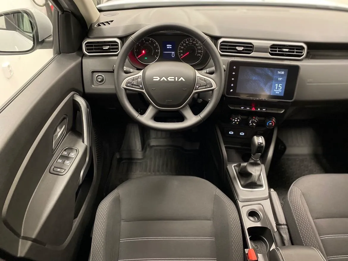 Vehicle image 8