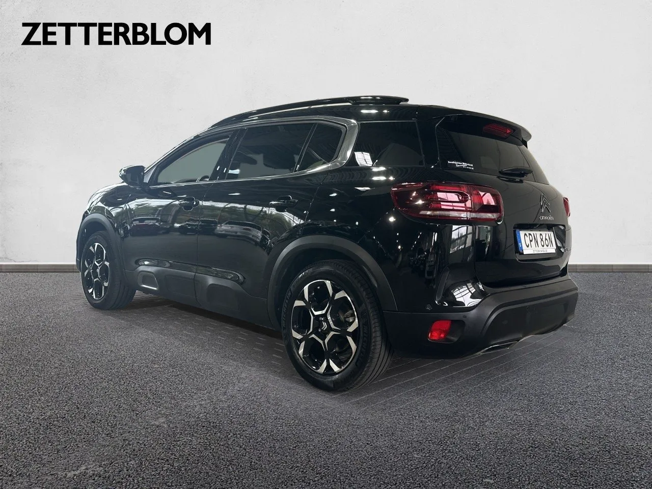 Vehicle image 2