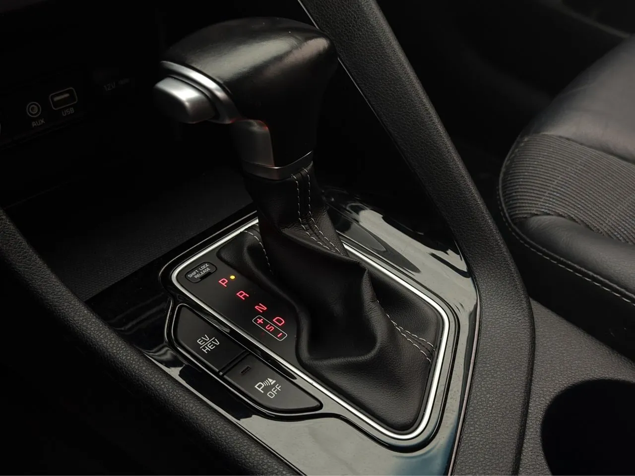 Vehicle image 21