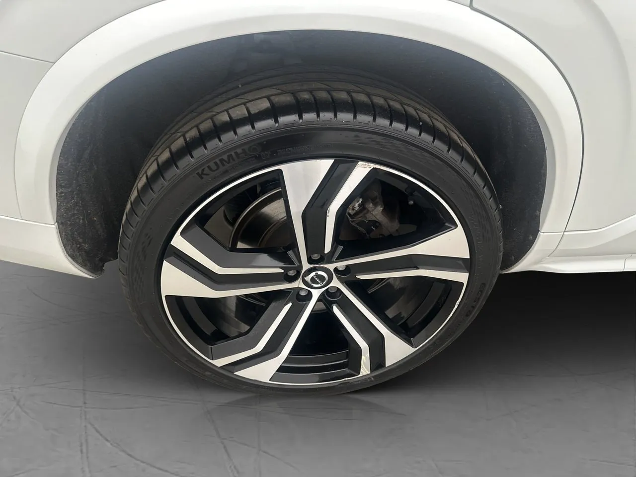 Vehicle image 36