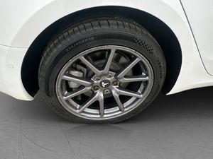 Tesla Model 3 bild 33