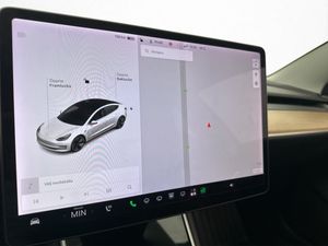 Tesla Model 3 bild 19