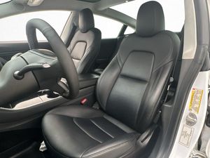 Tesla Model 3 bild 11