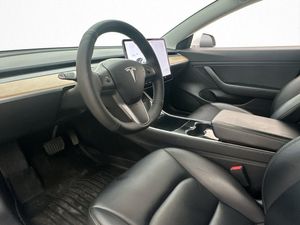 Tesla Model 3 bild 10