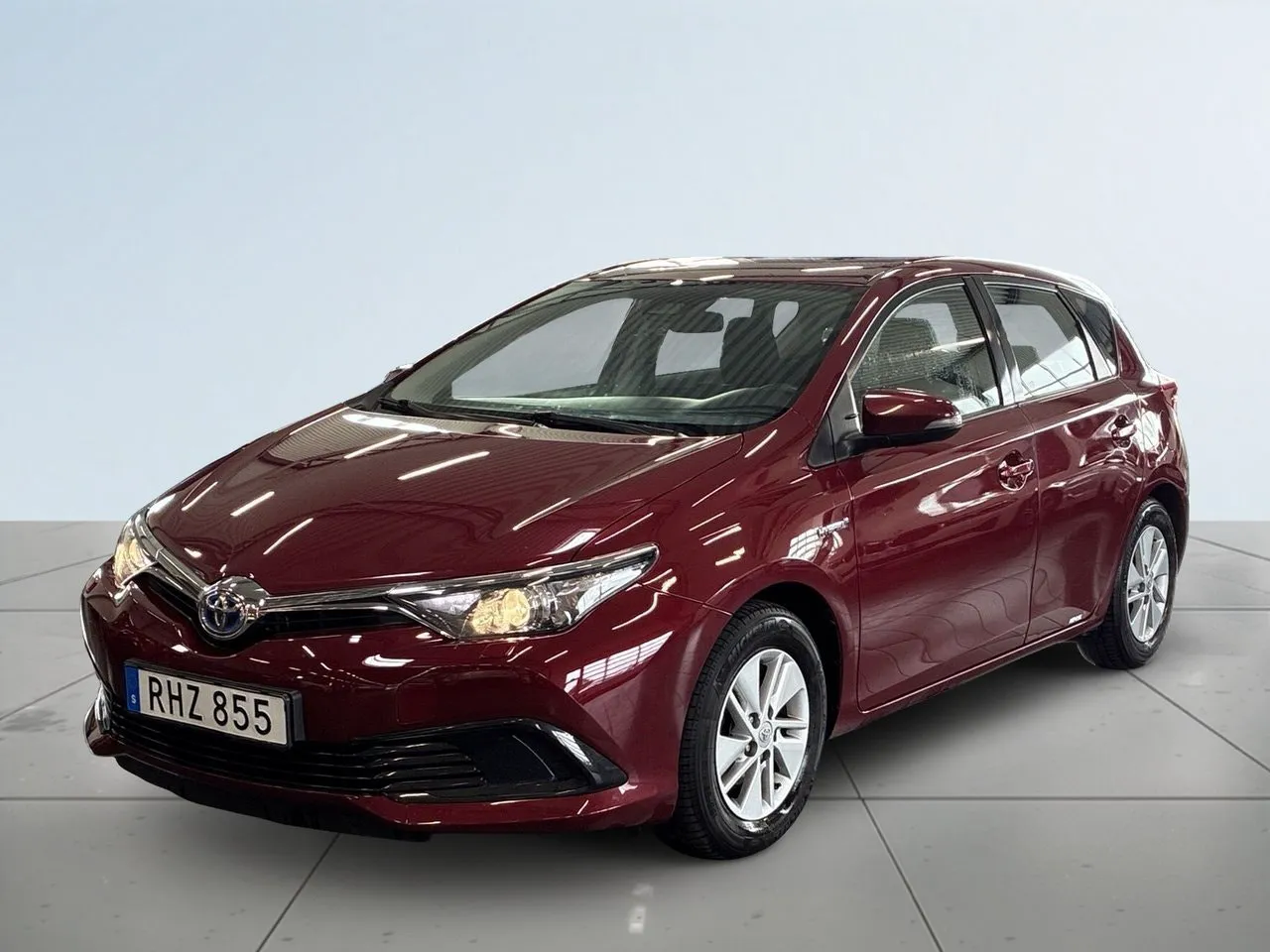 Vehicle image 15