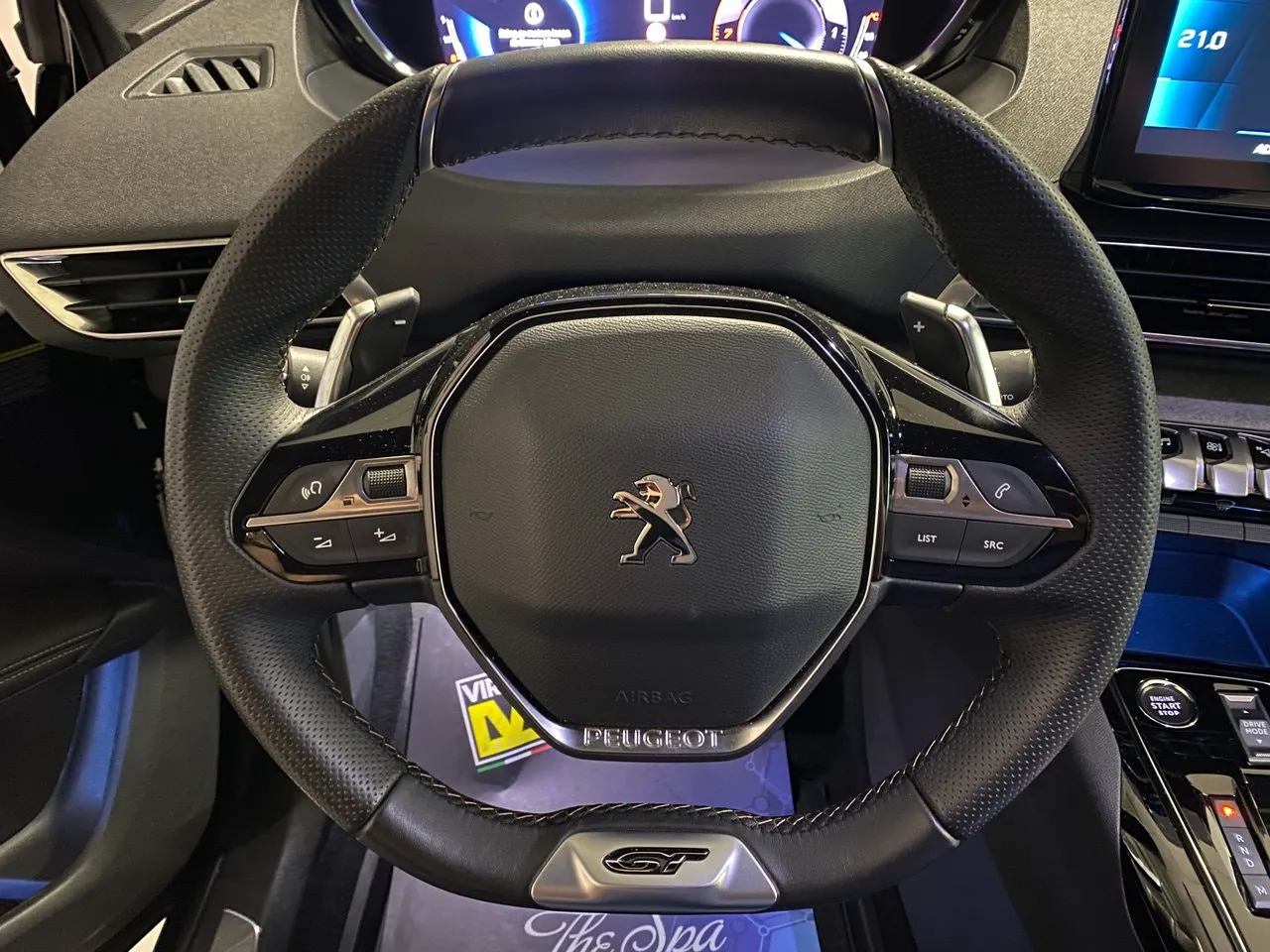Vehicle image 18