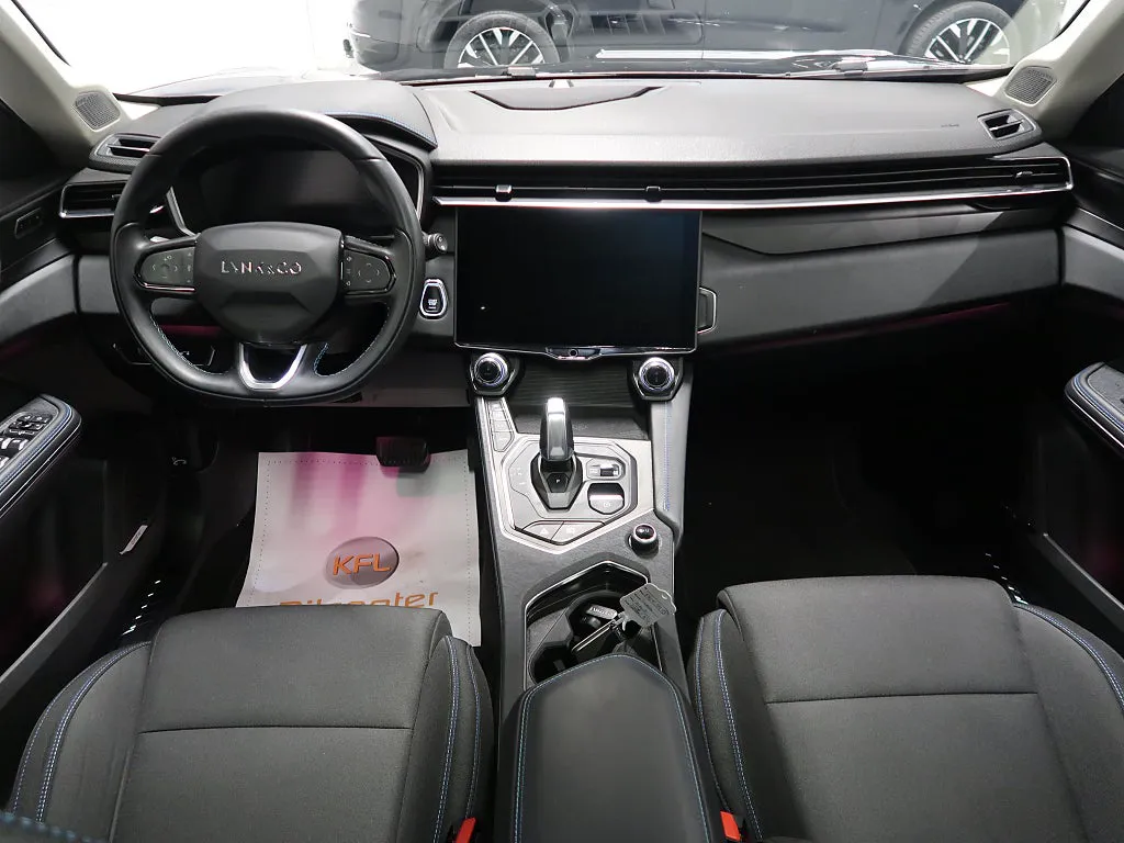 Vehicle image 21