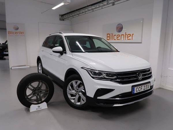 Volkswagen Tiguan eHybrid 1.4 TSI V-Däck ingår 360°-Massage-Cockpit-Drag- - 2023