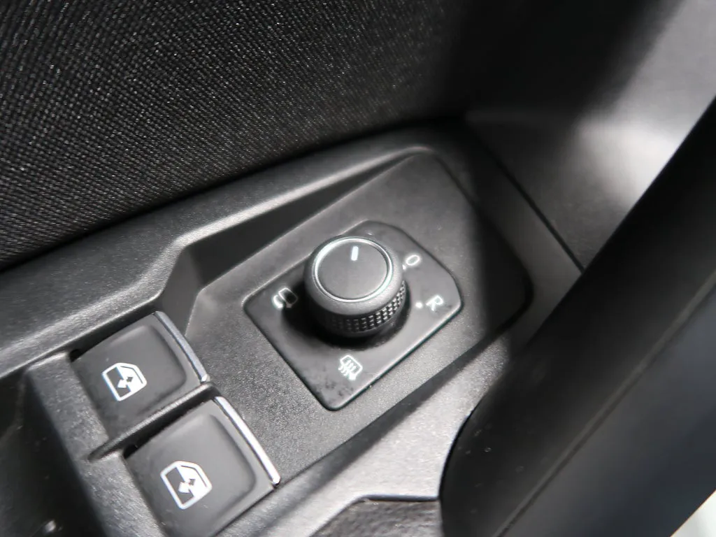 Vehicle image 38