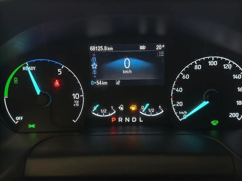 Vehicle image 16