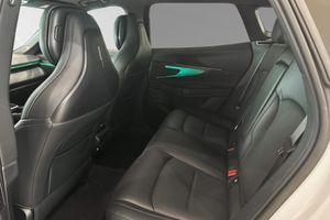 Lynk & Co 08 bild 7