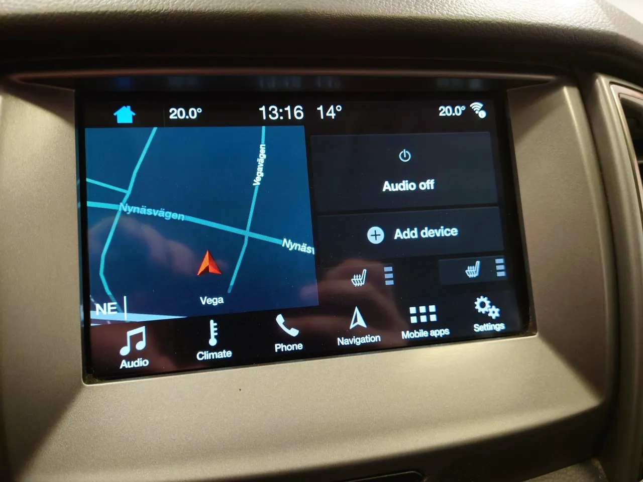 Vehicle image 14