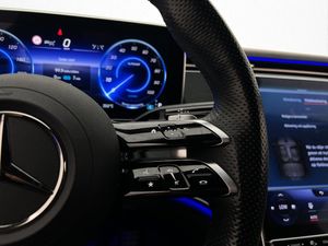 Mercedes EQE300 bild 17