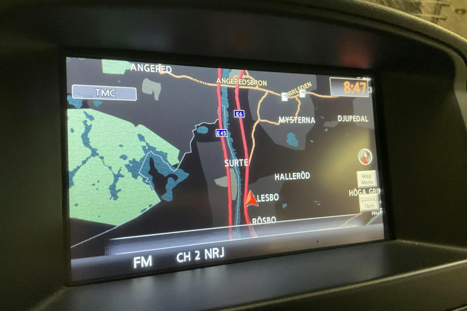 Vehicle image 10