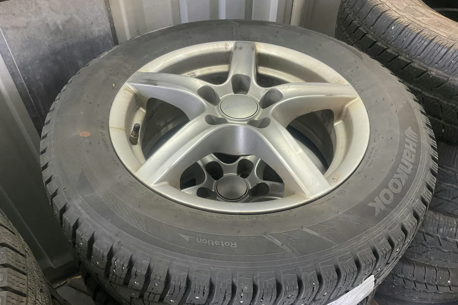 Vehicle image 11