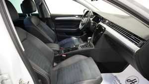 Volkswagen Passat bild 9