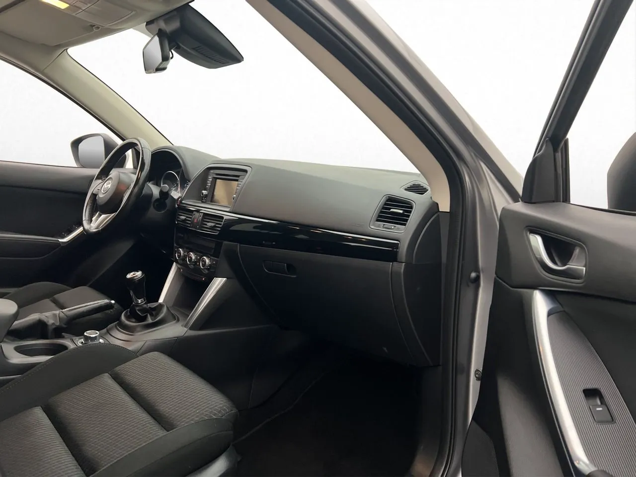 Vehicle image 14