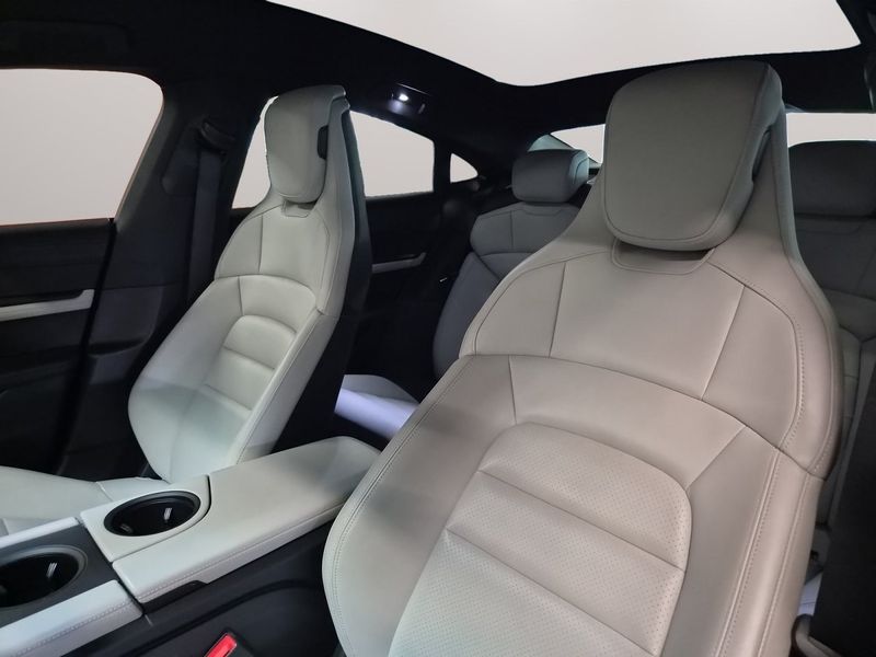 Porsche Taycan bild 12