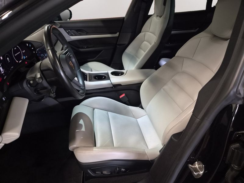 Porsche Taycan bild 11
