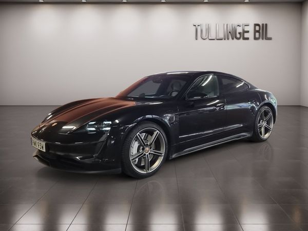 Porsche Taycan 4S 490HK Sport Chrono Panorama BOSE Matrix 14-Vägs MOMS - 2024