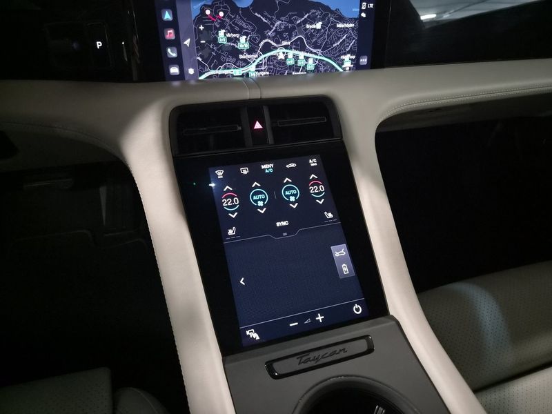 Porsche Taycan bild 18