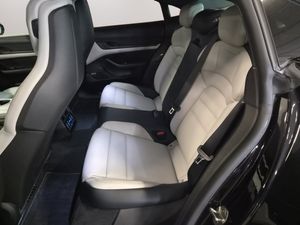 Porsche Taycan bild 14