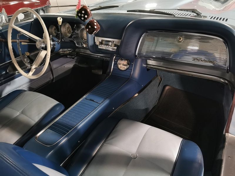 Ford Thunderbird bild 10