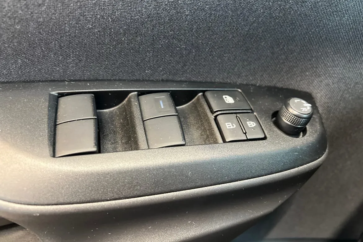 Vehicle image 22