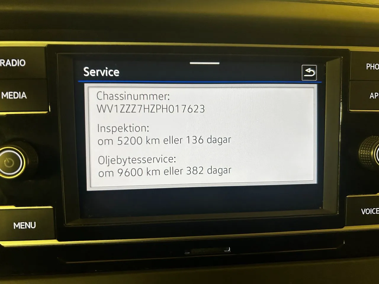 Vehicle image 20