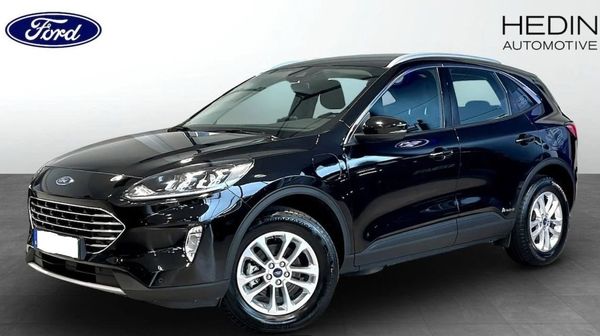 Ford Kuga Titanium Laddhybrid med Vinterpaket - 2021