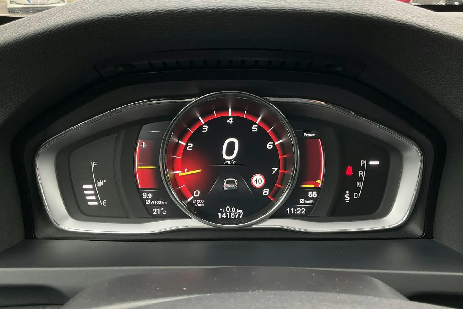 Vehicle image 9