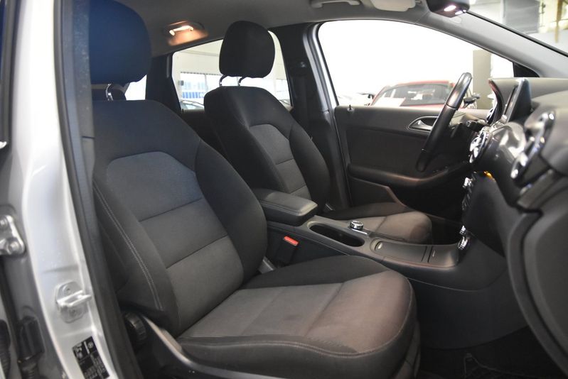 Mercedes B200 bild 8